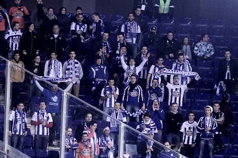 Varios aficionados blanquiazules estuvieron en Cornell�.