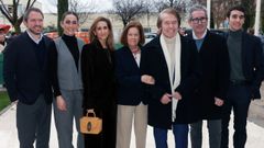 Manuel Martos, Manuela De Arenzana, Alejandra Martos, Natalia Figueroa, Raphael, Jacobo Martos y Carlos Arenzana en Boadilla del Monte
