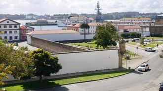 La primera fase remodelar el trecho que parte de La Cortina y llegar hasta la puerta del Parque. El derribo de la muralla, a partir de la garita, se programa para la segunda.