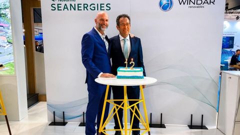 Javier Herrador y Orlando Alonso celebraron los 12 a�os en WindEurope.
