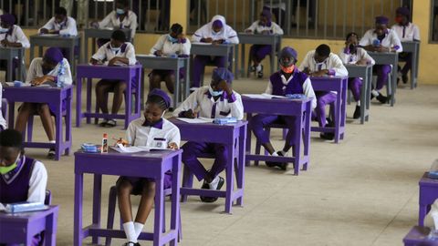 Clases en una escuada de Secundaria de Abuja, en Nigeria