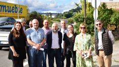 Nstor Rego, junto a otros dirigentes del BNG, en su visita a vecinos de Quintela de Canedo.