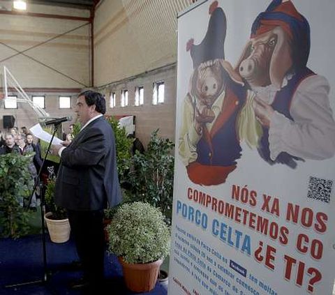 El pregonero, Xacobe P�rez, imit� al Rey y a la Duquesa de Alba