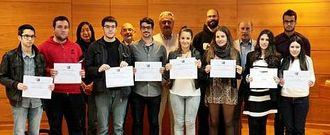 Ganadores del concurso USC-TEsouro recibieron sus premios por conocer su universidad. 