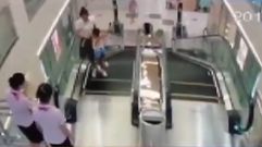 El video del accidente mortal de una mujer china en unas escaleras mec�nicas
