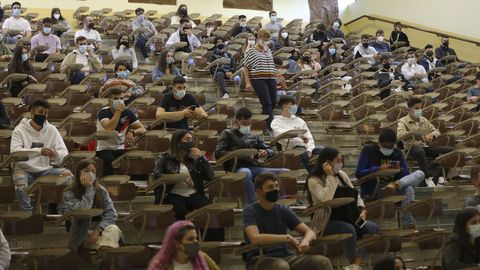 Facultade de Econ�micas de la USC en una imagen tomada el primer d�a de este curso 2020-2021