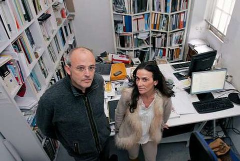 Gonzalo y Elizabeth fundaron su estudio en 1997. Su fuerte era la obra p�blica. Est�n adapt�ndose a un entorno diferente.