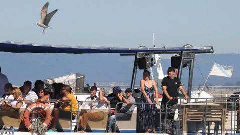 Catamarán turístico en O Grove