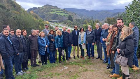 Cargos del PP de Galicia y Len se citaron este domingo en As Nogais para exigir mejoras para la A-6