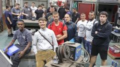 Alumnado de soldadura en el CIFP Ferrolterra