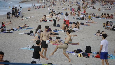 La playa del Orz�n, en A Coru�a.