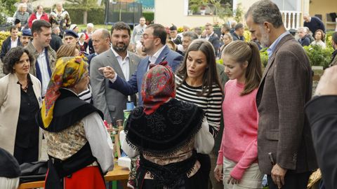 La familia real visita Cadav�u para entregar el premio Pueblo Ejemplar 2022