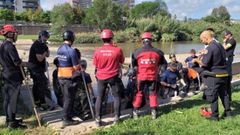 Recuperan el cad�ver del beb� en el r�o Bes�s