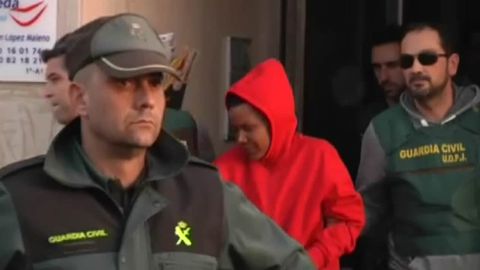 Intentan agredir a Ana Julia al salir de su casa con la Guardia Civil