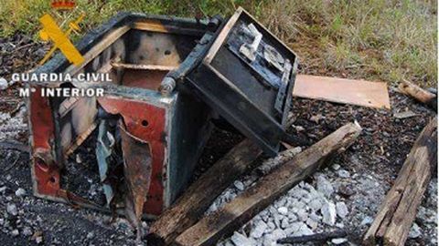 Imagen de la caja fuerte calcinada tras su robo