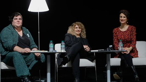 Andrea Nunes, Gioconda Belli e Yolanda Castao.