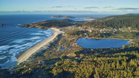 Vista a�rea en la que se ve como la laguna no conecta con el mar