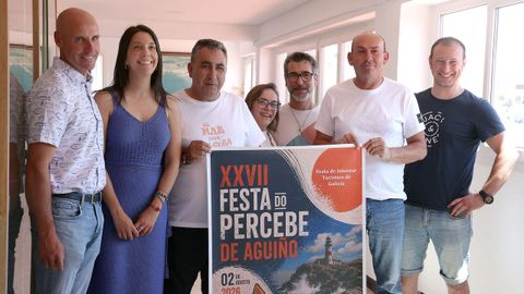 La fiesta se present&oacute; en la sede del p&oacute;sito con la participaci&oacute;n de la alcaldesa, Mar&iacute;a Sampedro; el edil de Mar, Fernando Abraldes; el patr&oacute;n mayor de la cofrad&iacute;a, Jos&eacute; Antonio Santamar&iacute;a, y Manuel &Aacute;ngel Reiriz, presidente de la agrupaci&oacute;n del p&oacute;sito.