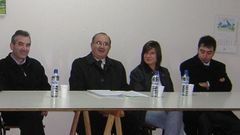 Imagen de archivo de un mitin en Mondego en la que est�n Emilio G�mez (PDSP), Ram�n Rodr�guez Ares (PDSP), Mar Fern�ndez Linares (Ciudadanos) y Marcos L�pez Mallo (PP).