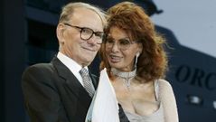 Morricone, con Sof�a Loren, en un encuentro musical en mayo del 2007