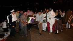 Noche de solidaridad y memoria en Camelle: arribada a puerto de los n�ufragos del City