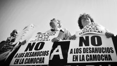 Manifestaci�n de los vecinos de La Camocha (Gij�n) contra los desahucios