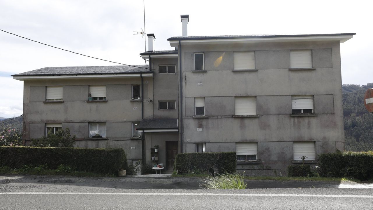 Ourol licita la reforma de otras dos antiguas viviendas de maestros para ofrecer alquiler social