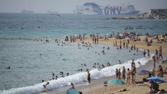 Foto de archivo de una playa de Barcelona.
