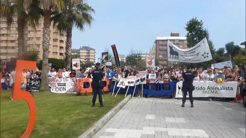 Manifestaci�n antitaurina de Gij�n