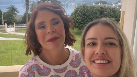 Kathy Navarro  pein� y maquill� a �gata Ruiz de la Prada