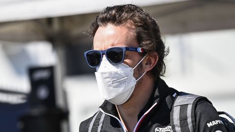 Fernando Alonso, a su llegada al circuito australiano