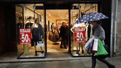 La ca�da del consumo lastr� la econom�a