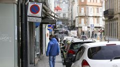 Pese a la se�alizaci�n, la zona azul lleva una d�cada sin funcionar pero la ordenanza prev� reactivarla