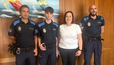 Toma de posesin, ayer, de dos auxiliares en el consistorio de Camarias.