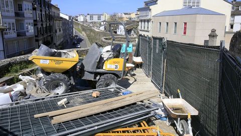 El parn en la actividad tambin afecta a las obras en los cubos de la Muralla