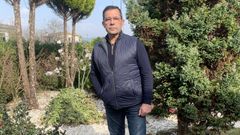 Jos� Antonio Blas Pi��n, gerente de la orquesta Par�s de Noia, explica que tiene a sus 32 trabajadores en un ERTE