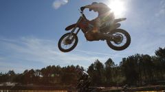 Una imagen de una prueba de motocr�s en Carballo.