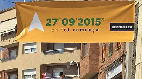 Pancarta de la Assemblea Nacional Catalana en Sant Vicenç.