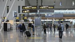 Aeropuerto Rosal�a de Castro, en Santiago, el pasado 21 de junio
