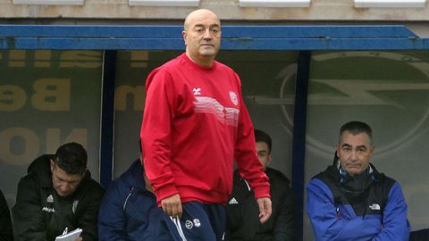 Alberto Mariano, en la banda del Julio Mato en el duelo con el Estradense.
