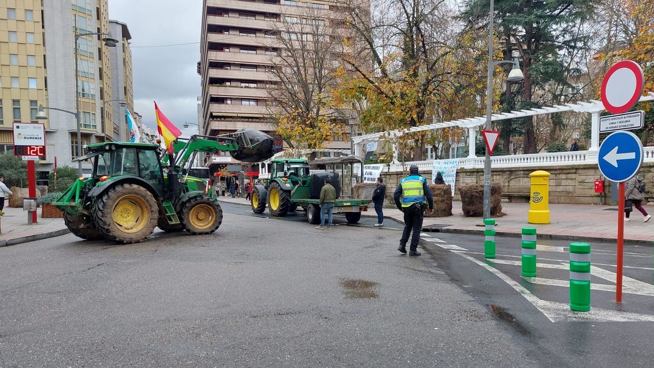 Ganaderos y agricultores dan una tregua tras reunirse con Medio Ambiente mientras preparan otro plan a corto plazo