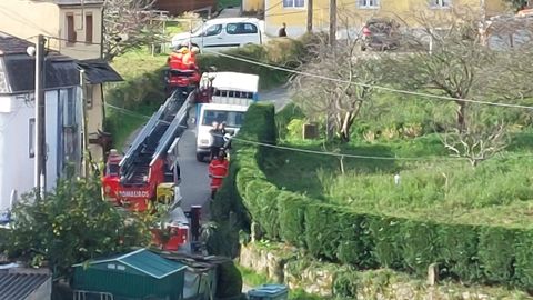El 112�alert� a la Polic�a Local, a los Bomberos, a Tr�fico y a Protecci�n Civil por el accidente ocurrido en Congostras, en Covas, Viveiro