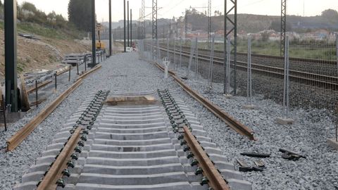 El empalme con el eje atl�ntico, a la altura del pol�gono de V�o, es una infraestructura clave para la conexi�n ferroviaria de Langosteira