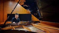 �lvaro Sieira ofreci� el concierto inaugural del curso en el Conservatorio de Ourense