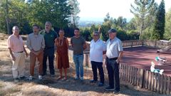 La directora xeral de Patrimonio Natural, Marisol D�az, recorri� el espacio con miembros de la Entidad Local Menor de Pazos de Reis y de la comunidad de montes de Rebord�ns.