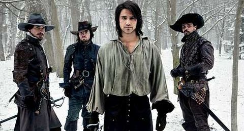 Luke Pasqualino, Tom Burke, Howard Charles y Santiago Cabrera.