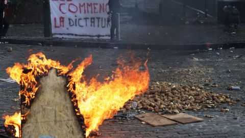 Los agricultores�quemaron varios objetos durante las protestas de esta ma�ana