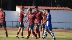 Los jugadores del Pontevedra celebrando un tanto en el partido amistoso ante el Puebla FC.
