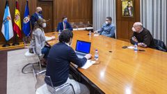 El gobierno de la Diputaci�n reuni� este viernes a los portavoces del BNG y DO y a la diputada no adscrita sobre los fondos Next Generation. Villarino no fue invitado. Seg�n el PP, asistieron solo los diputados que lo solicitaron