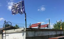 <span lang= es-es >Un sinf�n de curiosidades</span>. La casa de Ovidio Mart�nez est� llena de curiosidades que �l ense�a con humor. Su perra Perla, que suele �escaparse� al bar, tambi�n aprecia las obras de su due�o. 